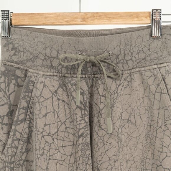 Lululemon Warm Down Jogger *7/8 Length Thread Dye Rover Black  | 0 - Picture 4 of 10